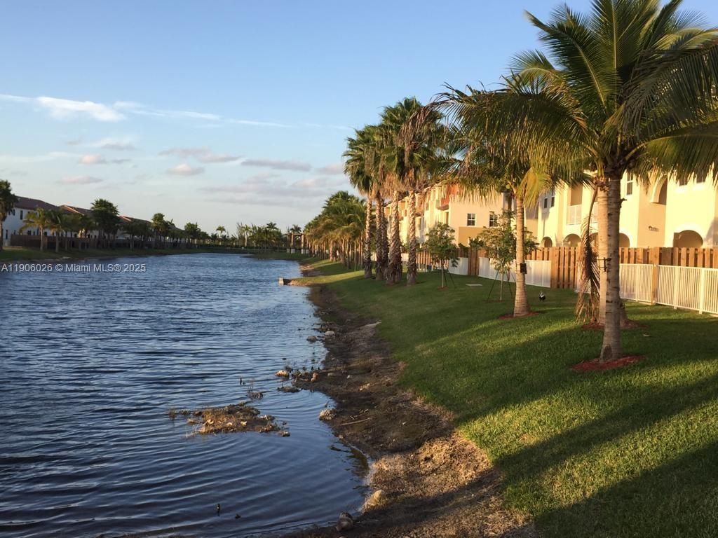 8650 NW 97th Ave, Unit 204, Doral, FL 33178 Photo