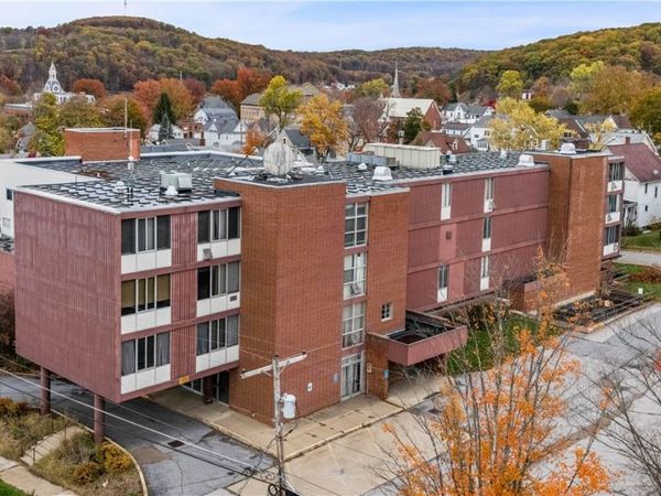 94 Hospital St, Ridgway, PA 15853