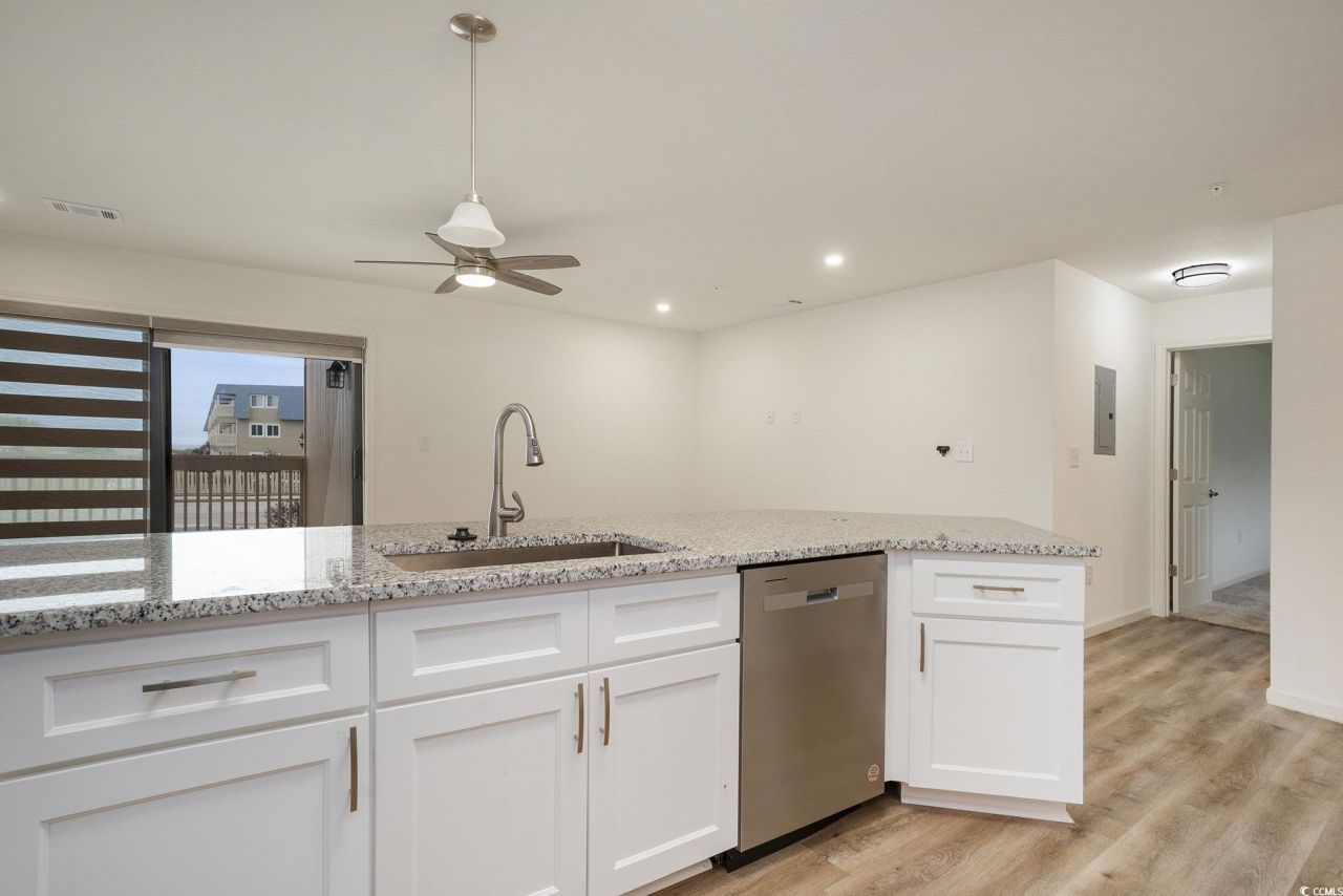 9661 Shore Dr. Photo 11