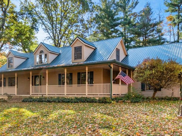 18384 Crawmer Road SE, Heath, OH 43056