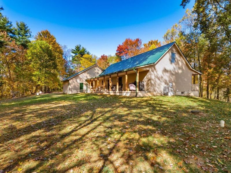 18384 Crawmer Road SE, Heath, OH 43056 Photo 2