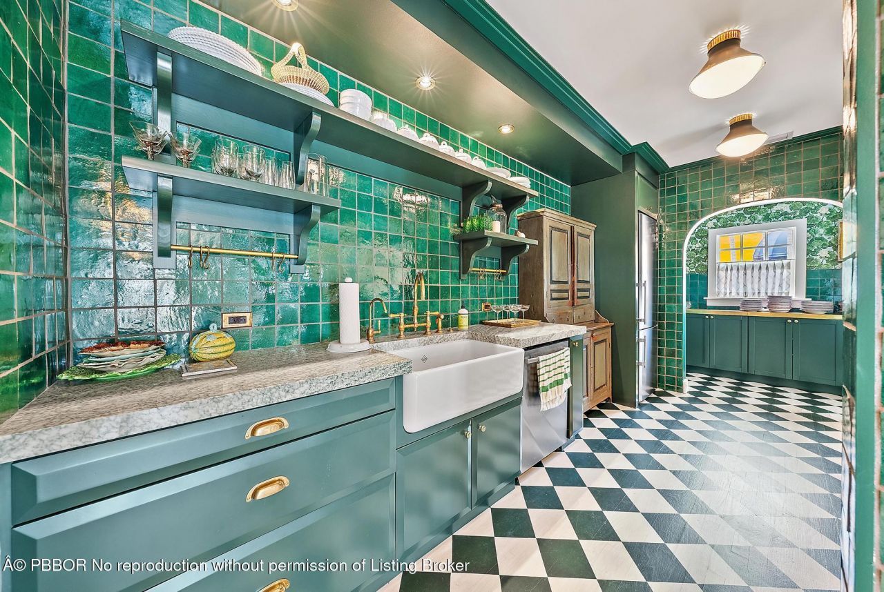 333 Pilgrim Road, West Palm Beach, FL 33405 Photo