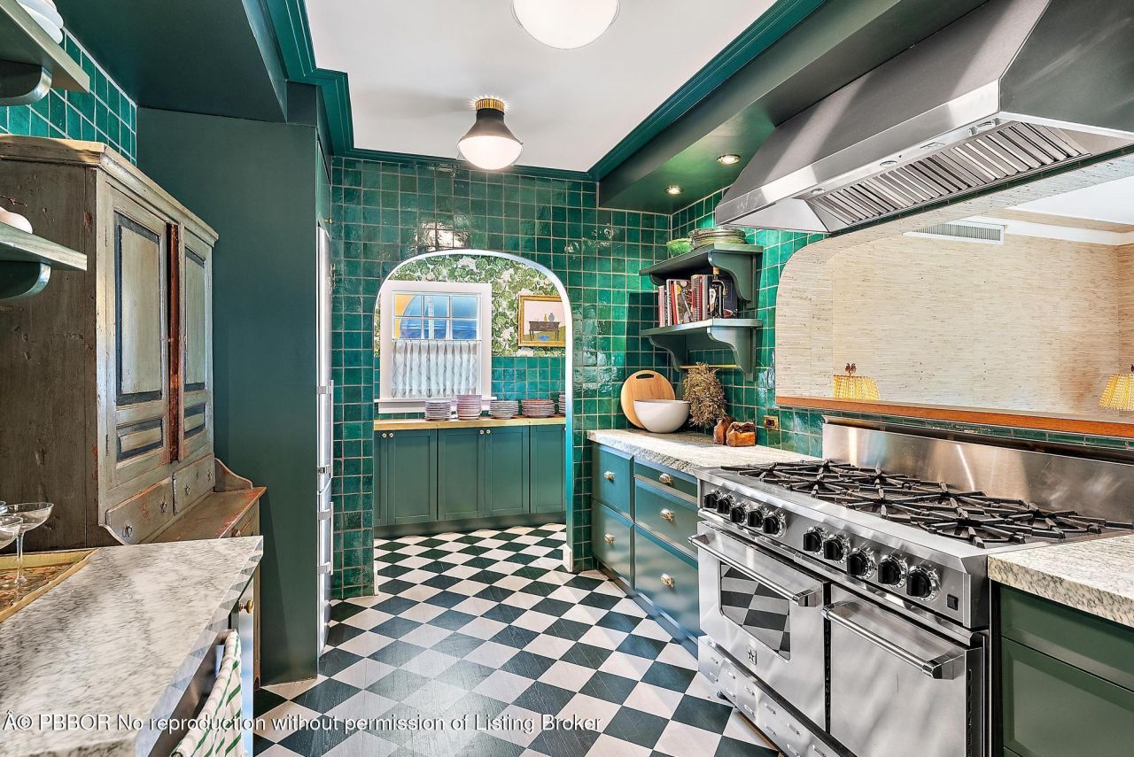 333 Pilgrim Road, West Palm Beach, FL 33405 Photo