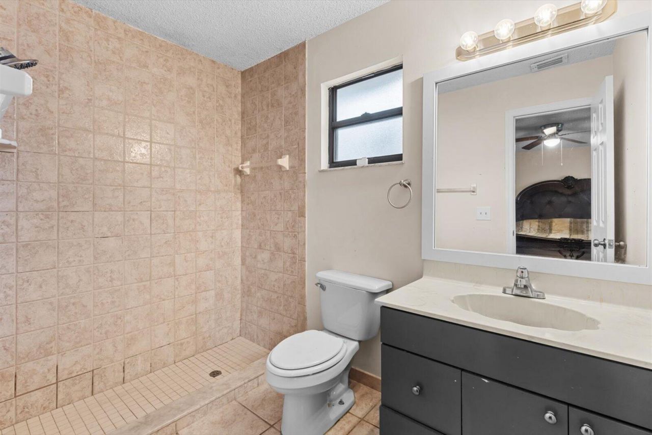 1825 SW Cameo Boulevard, Port Saint Lucie, FL 34953 Photo