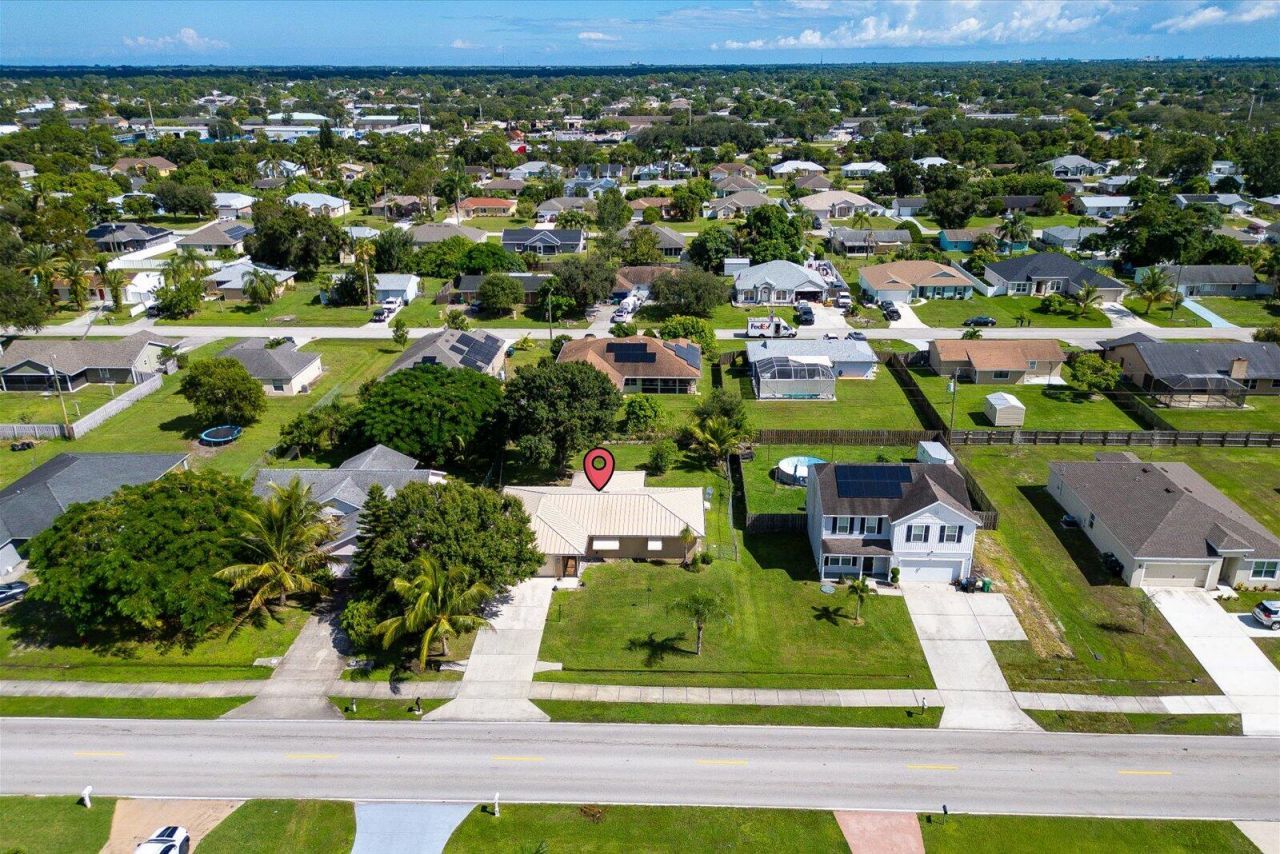 1825 SW Cameo Boulevard, Port Saint Lucie, FL 34953 Photo