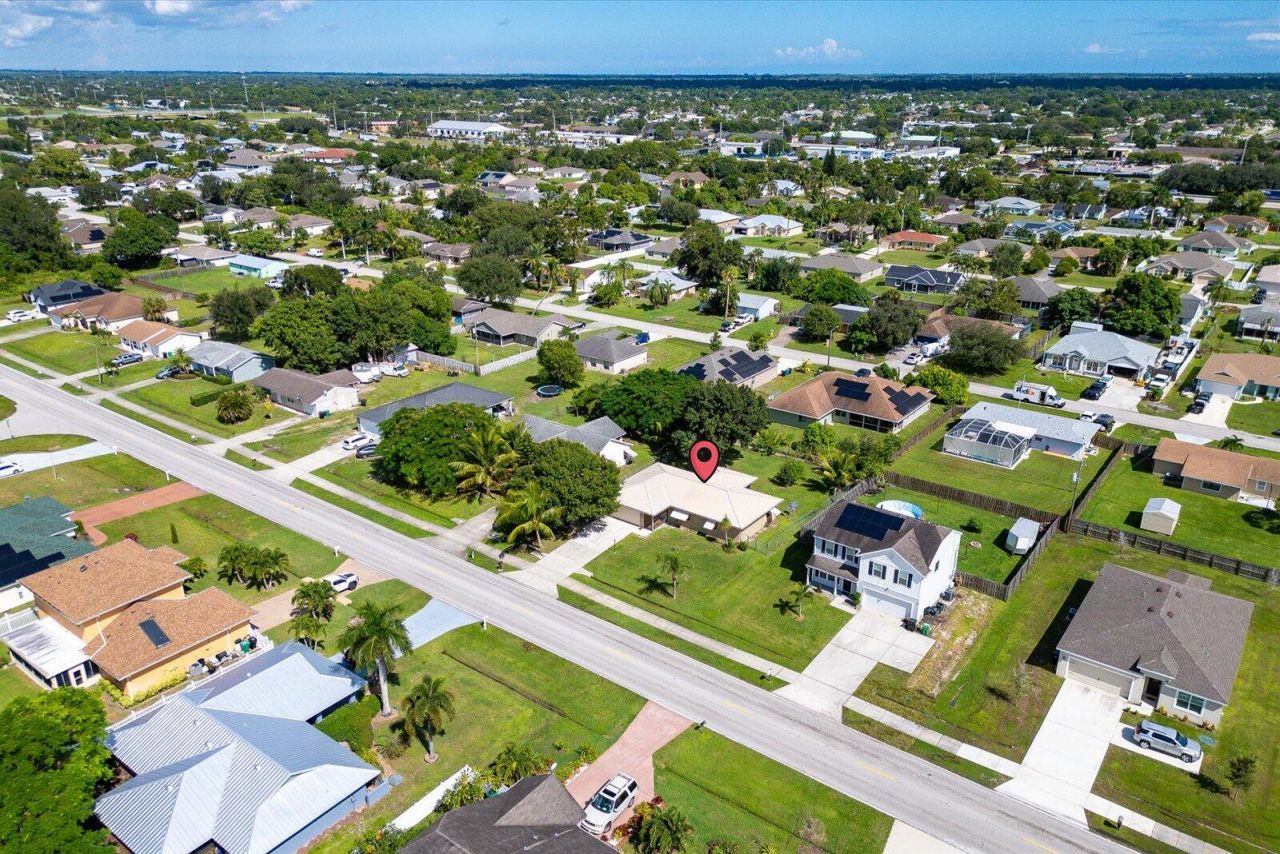 1825 SW Cameo Boulevard, Port Saint Lucie, FL 34953 Photo