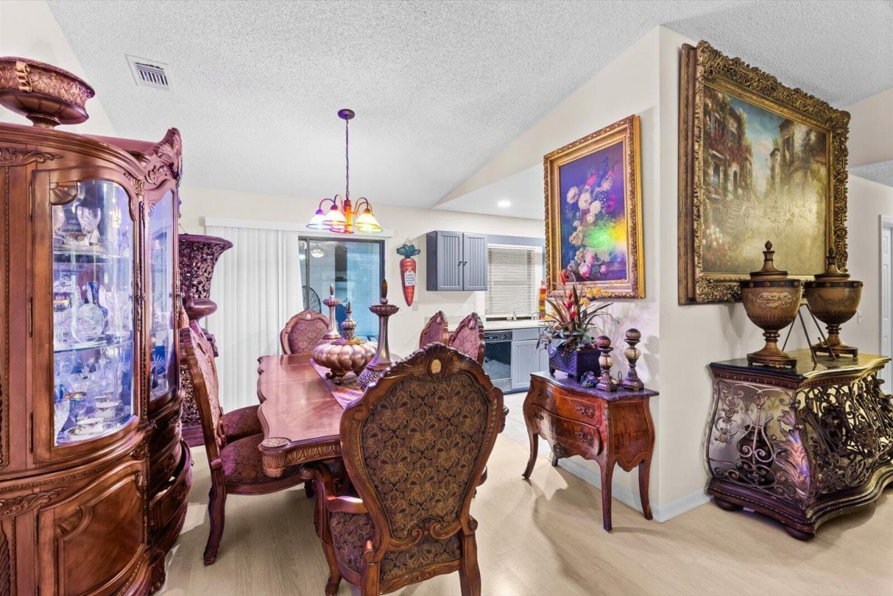 1825 SW Cameo Boulevard, Port Saint Lucie, FL 34953 Photo