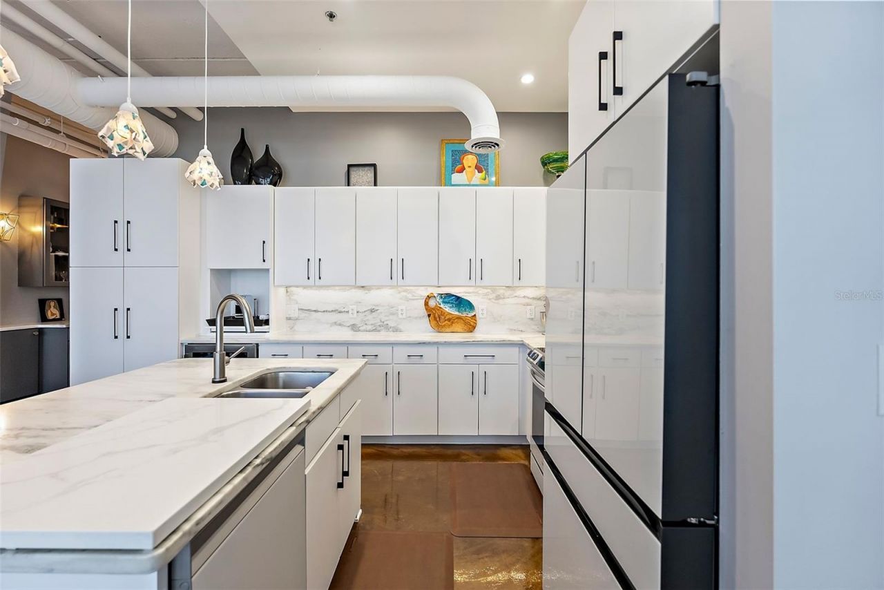 175 2nd Street S, Unit P-08, Saint Petersburg, FL 33701 Photo