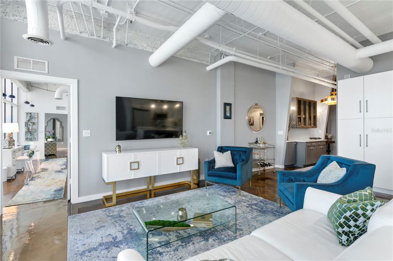 175 2nd Street S, Unit P-08, Saint Petersburg, FL 33701 Photo