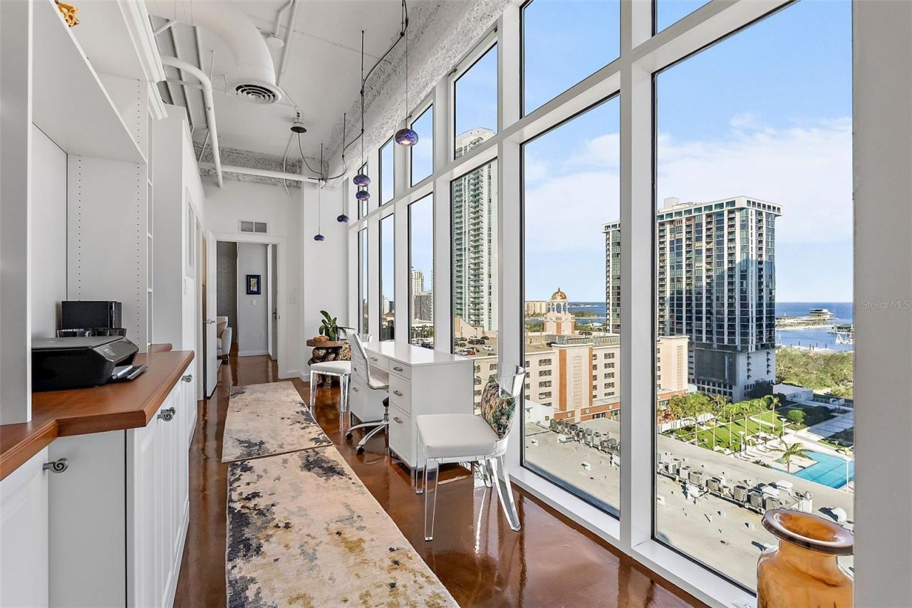 175 2nd Street S, Unit P-08, Saint Petersburg, FL 33701 Photo