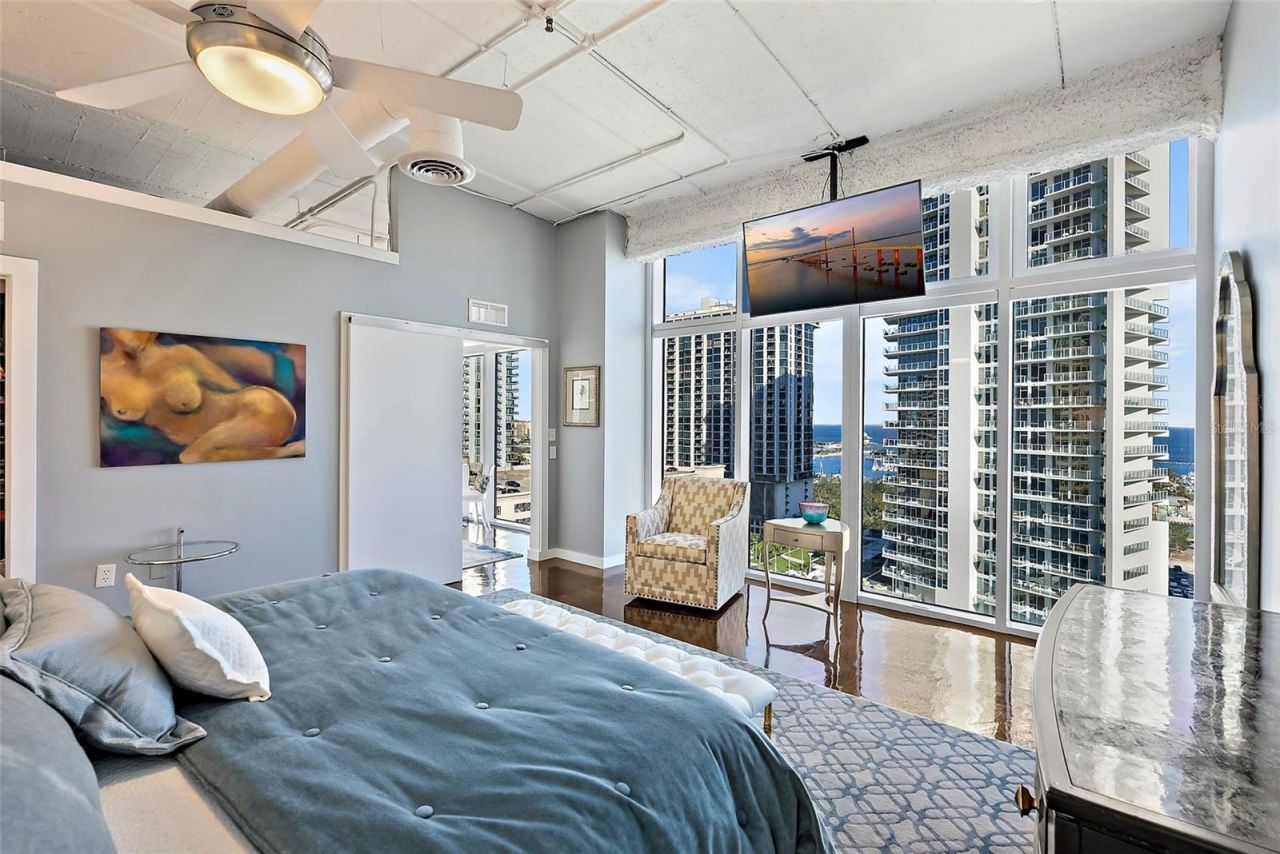 175 2nd Street S, Unit P-08, Saint Petersburg, FL 33701 Photo