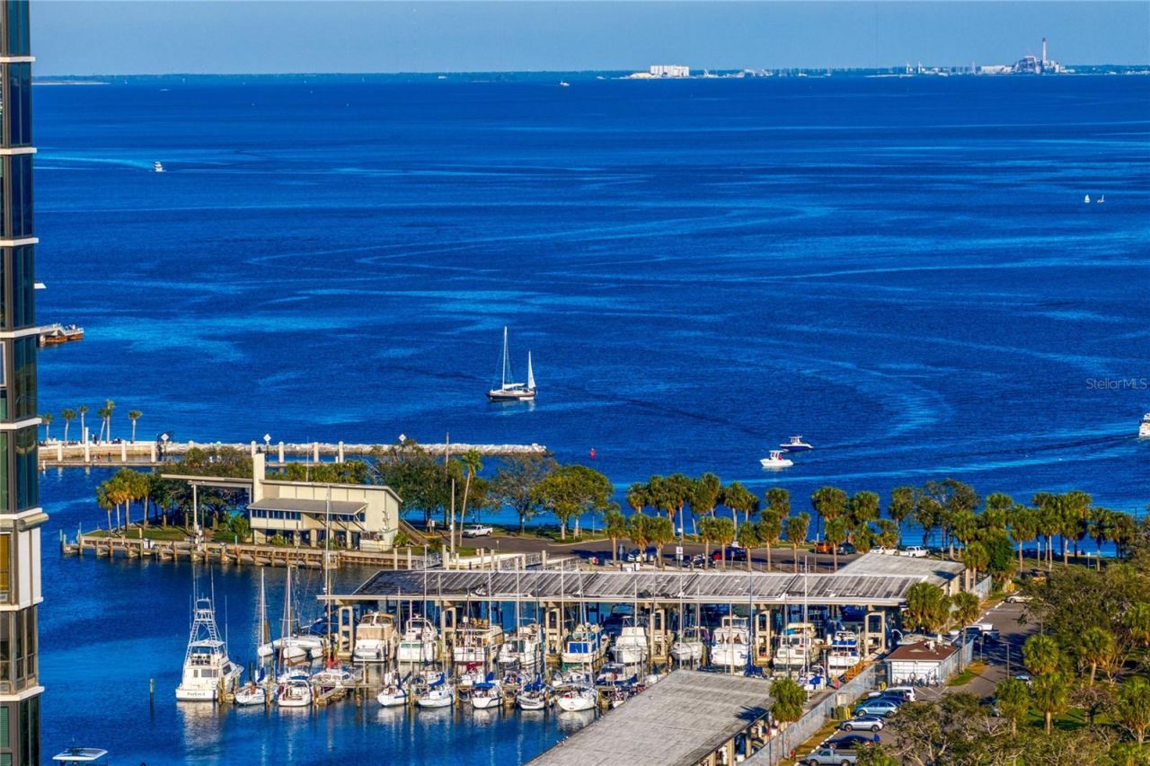 175 2nd Street S, Unit P-08, Saint Petersburg, FL 33701 Photo