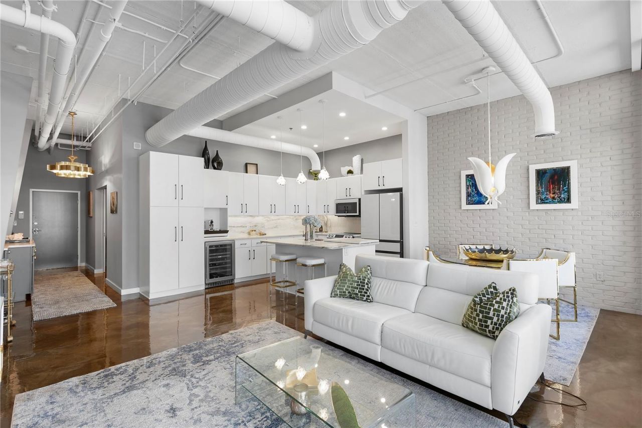 175 2nd Street S, Unit P-08, Saint Petersburg, FL 33701 Photo