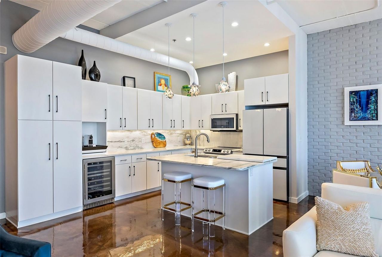 175 2nd Street S, Unit P-08, Saint Petersburg, FL 33701 Photo