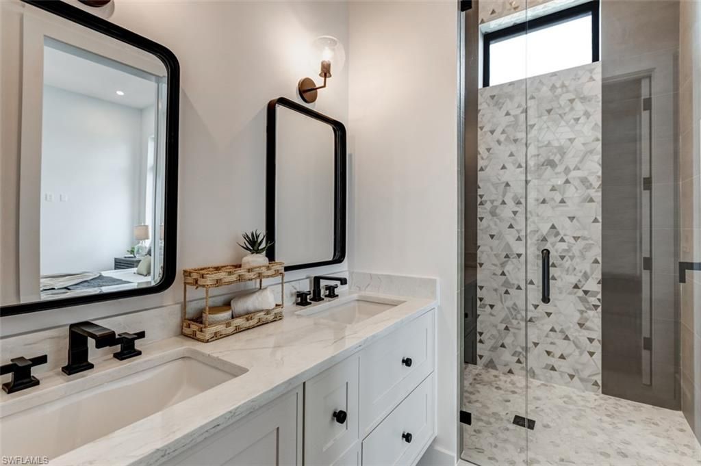 15 Bayview Blvd, Fort Myers Beach, FL 33931 Photo