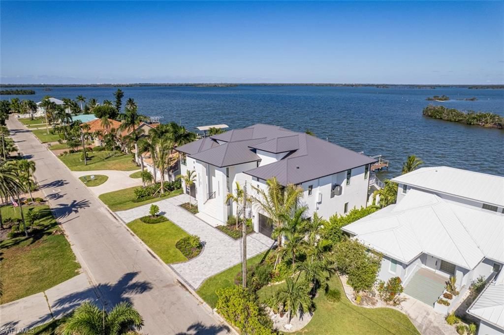 15 Bayview Blvd, Fort Myers Beach, FL 33931 Photo