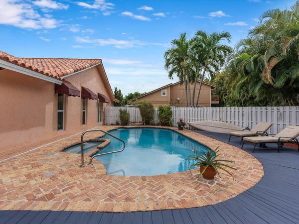 8538 NW 21 Manor, Coral Springs, FL 33071