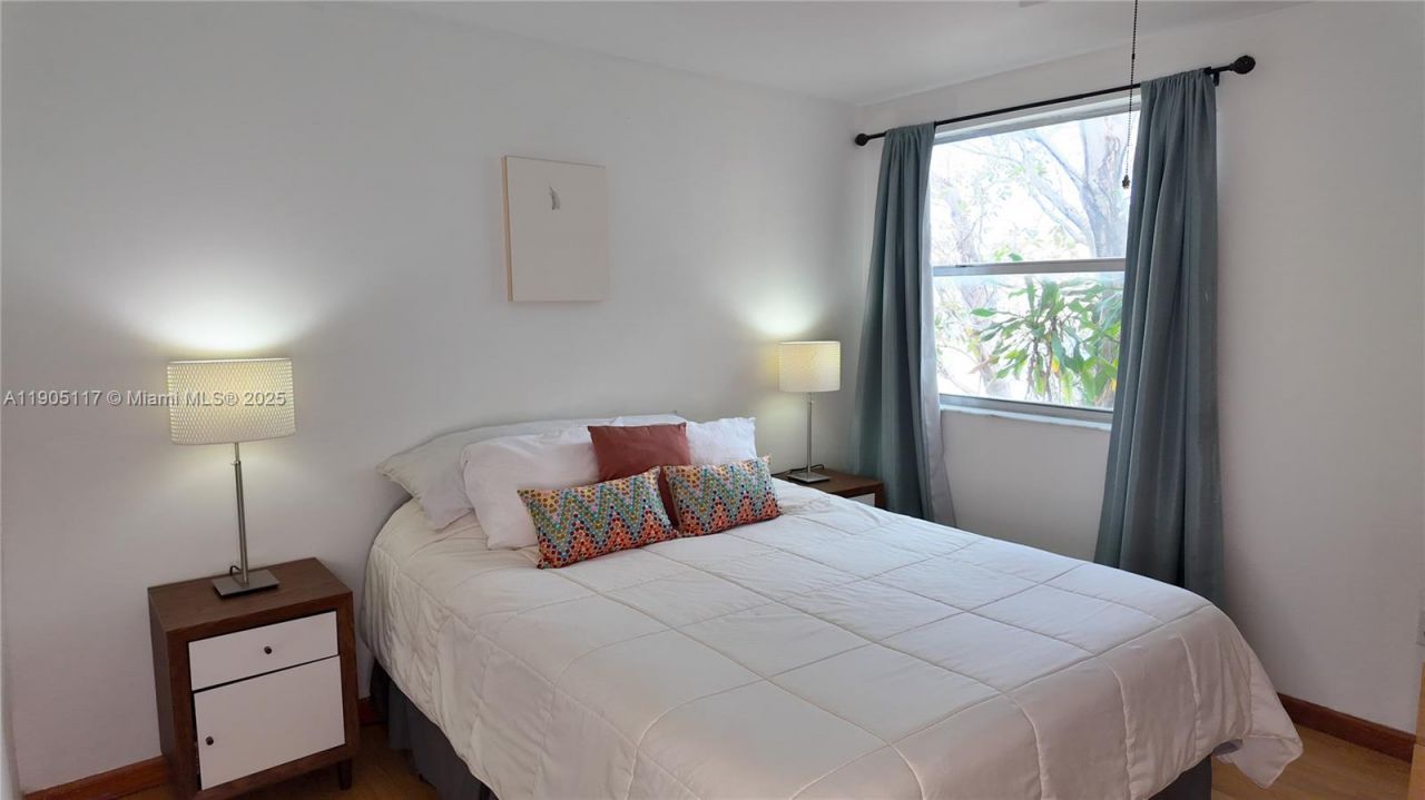 4555 SW 68th Ct Cir, Unit 111, Miami, FL 33155 Photo