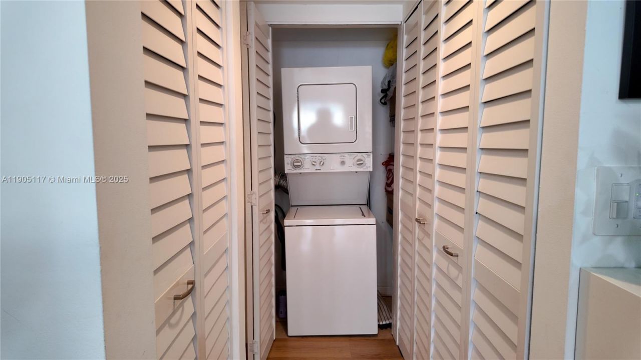 4555 SW 68th Ct Cir, Unit 111, Miami, FL 33155 Photo