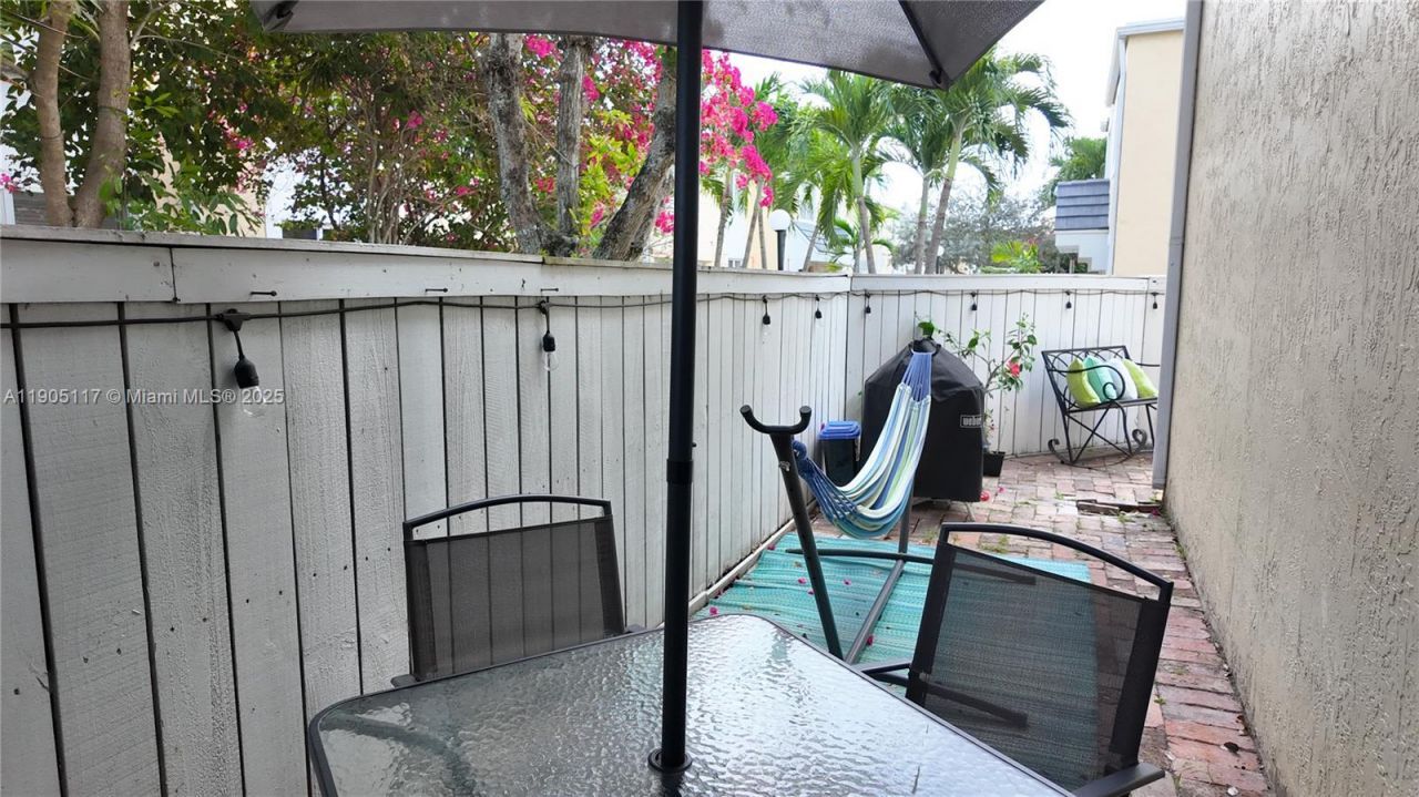 4555 SW 68th Ct Cir, Unit 111, Miami, FL 33155 Photo