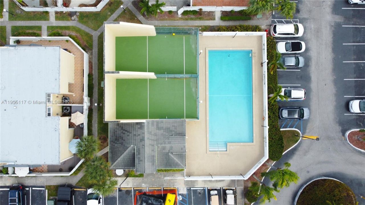 4555 SW 68th Ct Cir, Unit 111, Miami, FL 33155 Photo