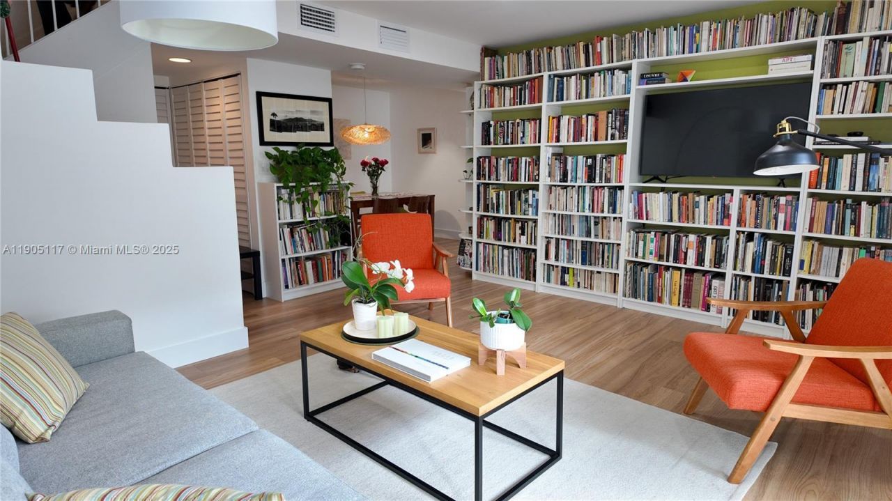 4555 SW 68th Ct Cir, Unit 111, Miami, FL 33155 Photo