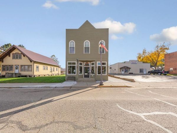 305 Main Street, Henderson, MN 56044