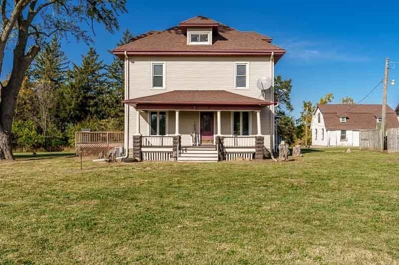 15685 W State Road Pecatonica, IL 61063