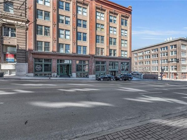 700 Broadway Boulevard, Unit 310, Kansas City, MO 64105