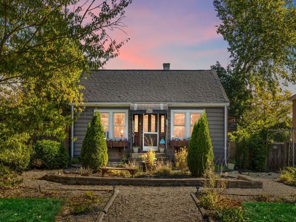 445 S Ellis Street, Bensenville, IL 60106