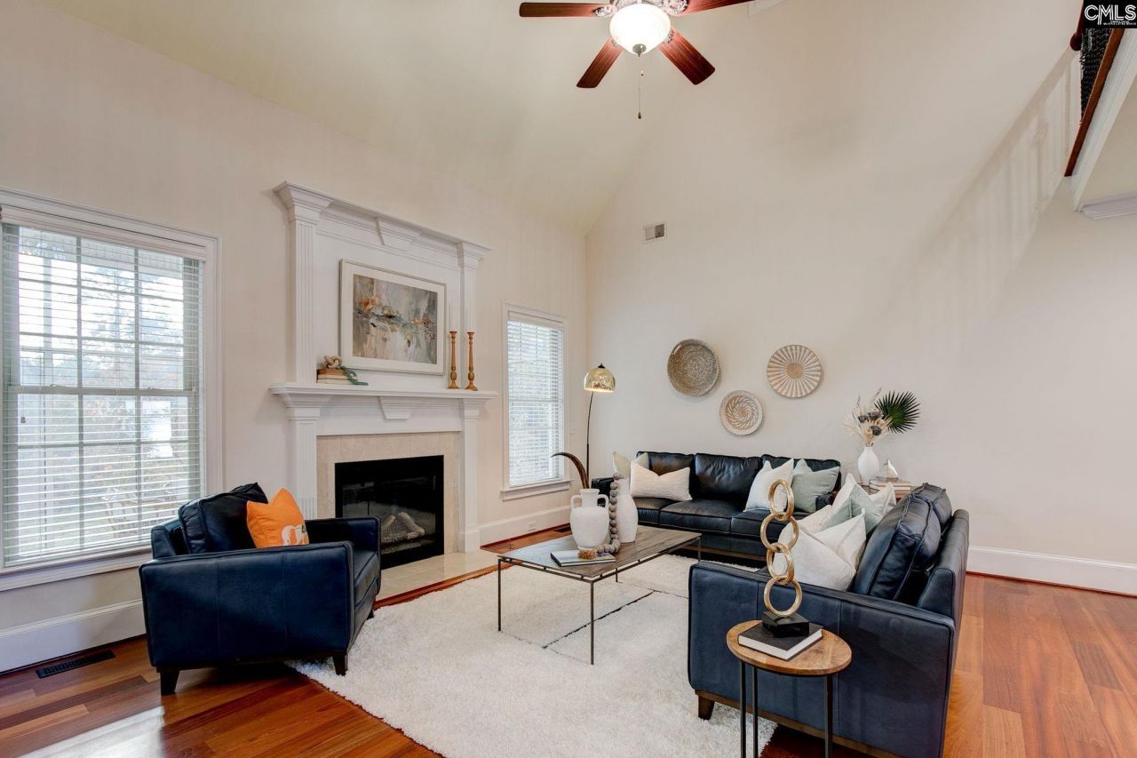 111 Crestwater Drive Photo 23