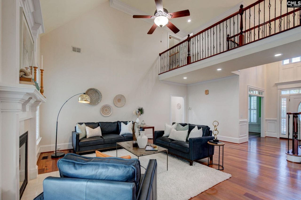 111 Crestwater Drive Photo 24