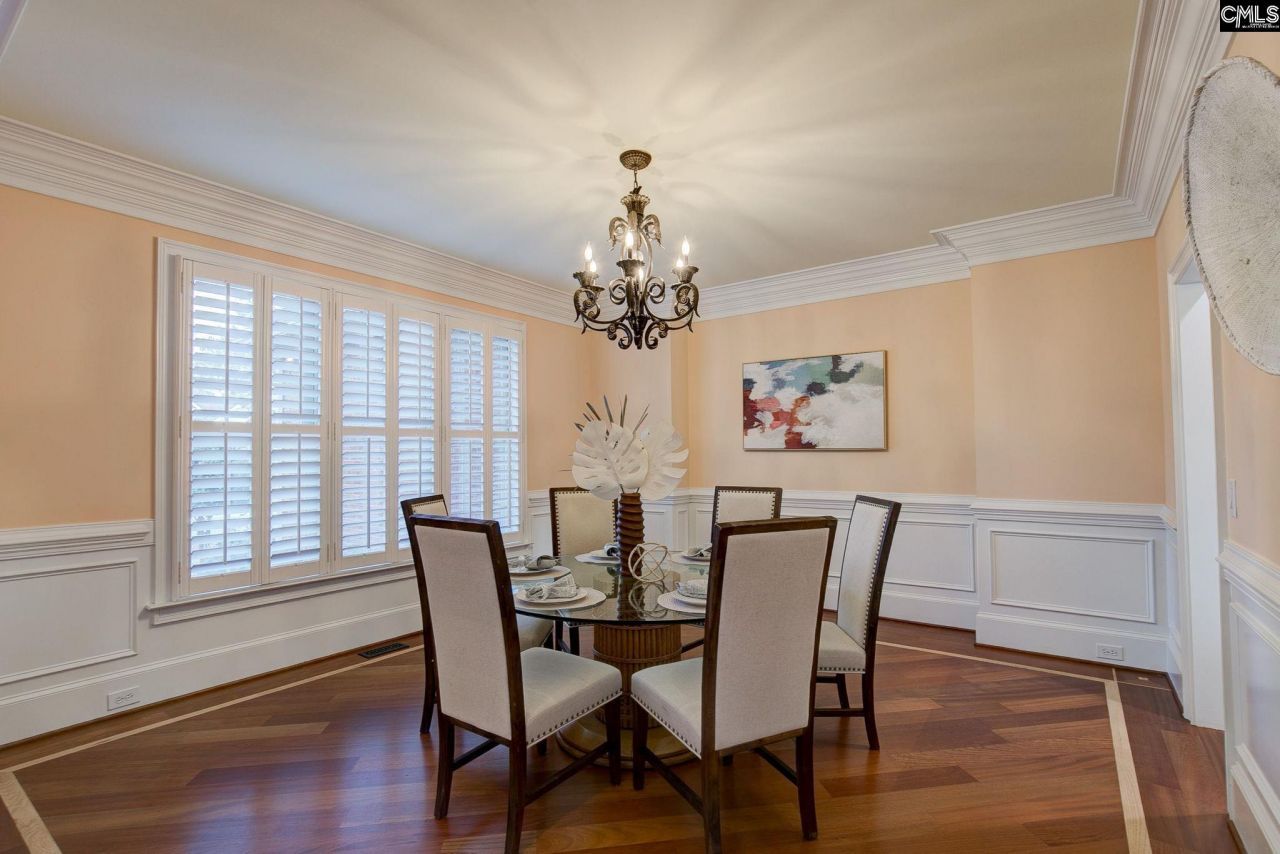 111 Crestwater Drive Photo 6