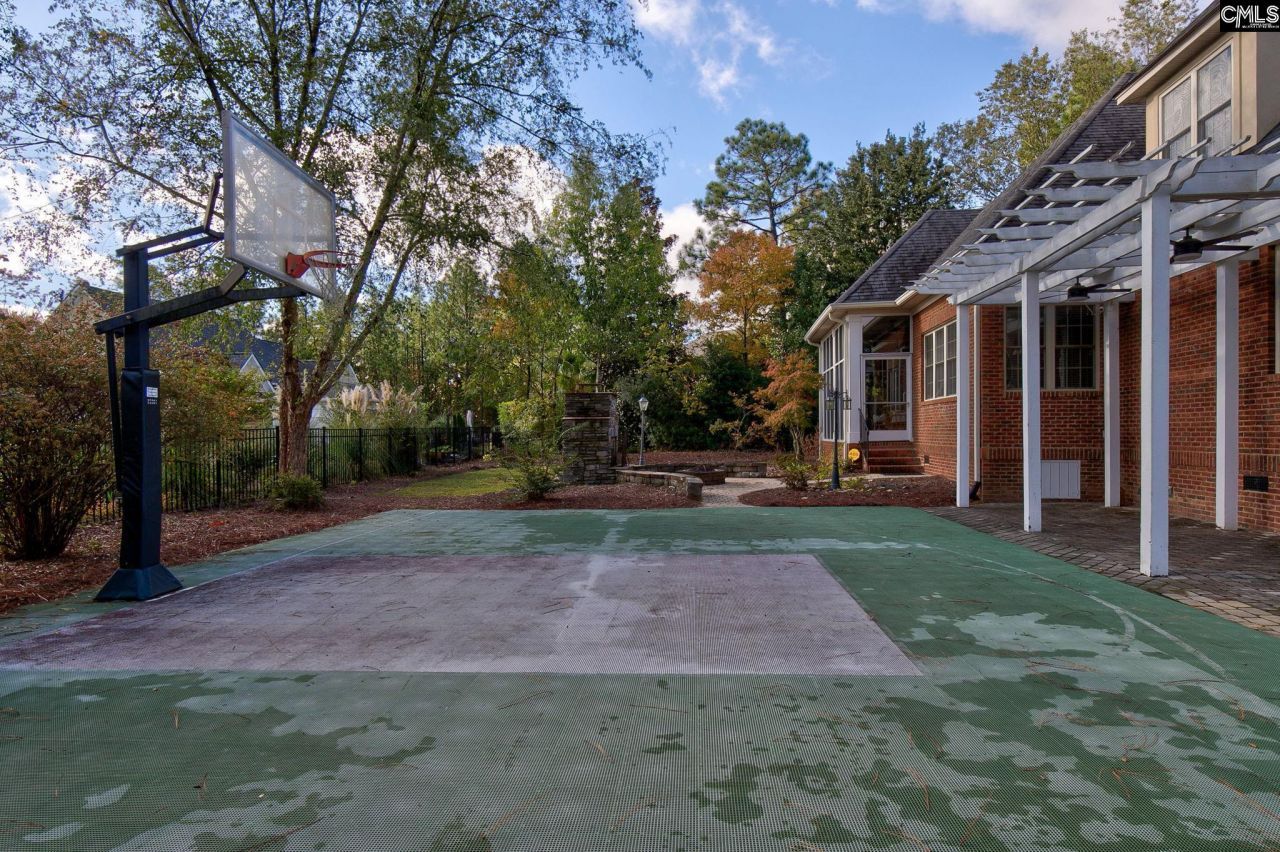 111 Crestwater Drive Photo 67