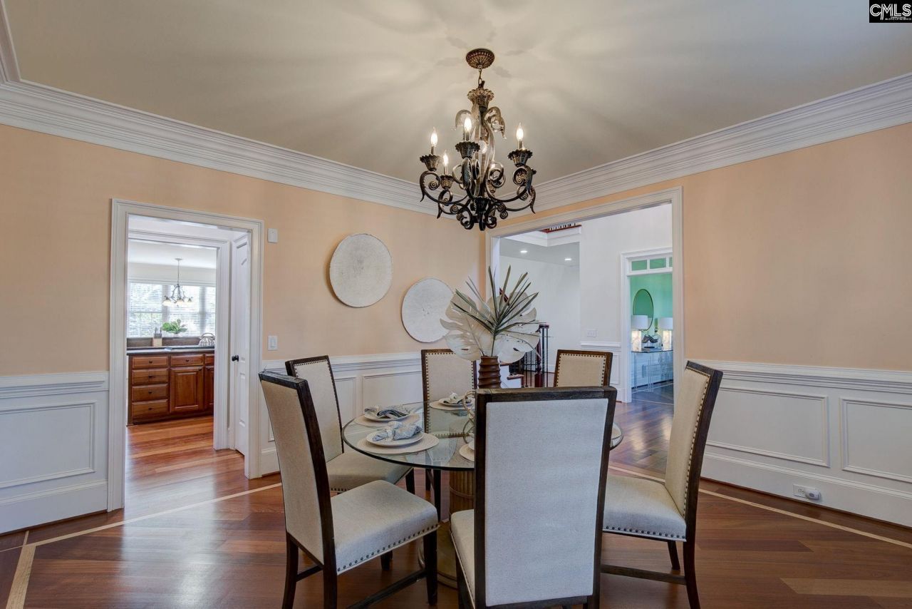 111 Crestwater Drive Photo 8