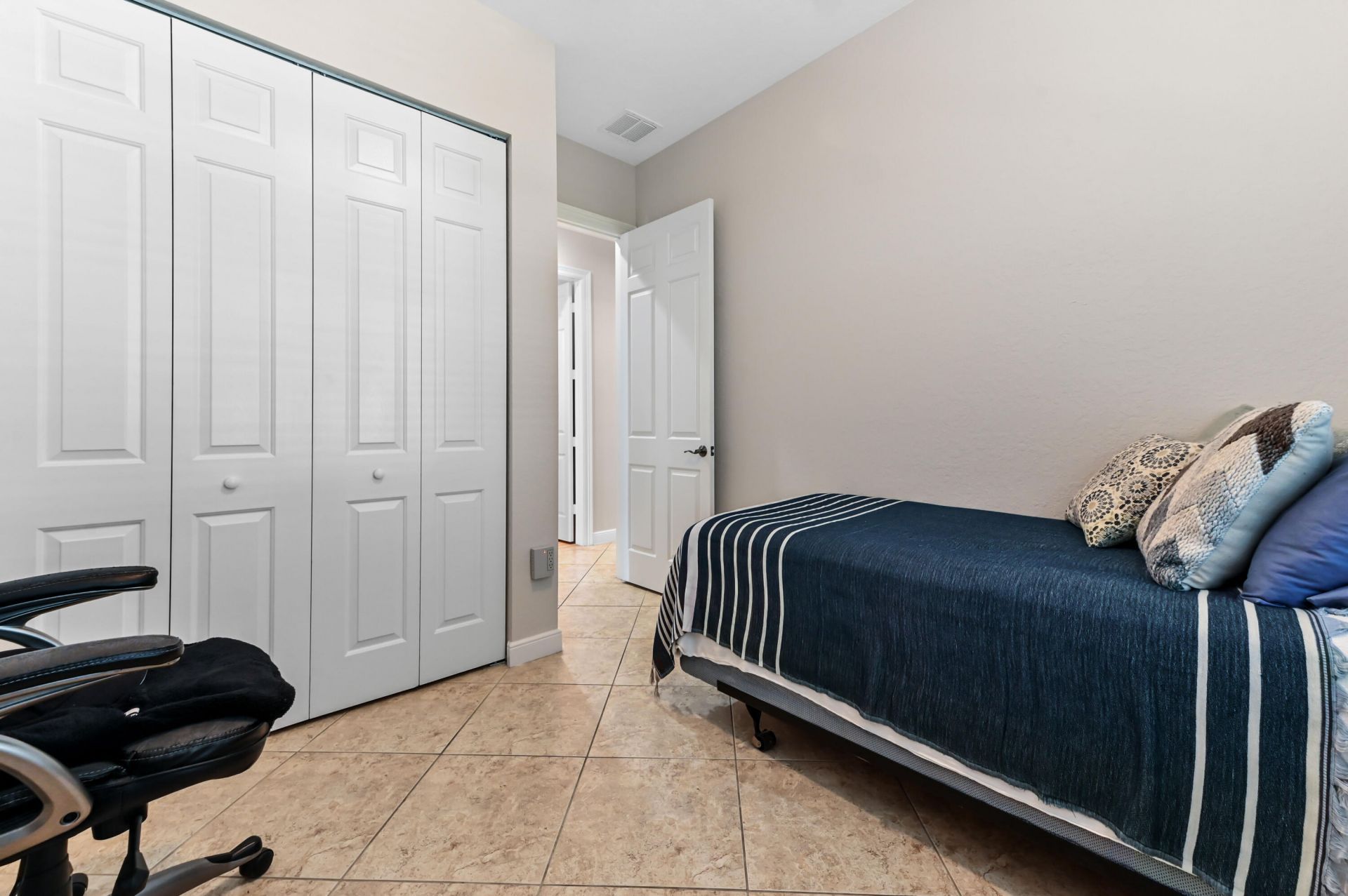 991 Marina Del Ray Lane, Unit 1, West Palm Beach, FL 33401 Photo