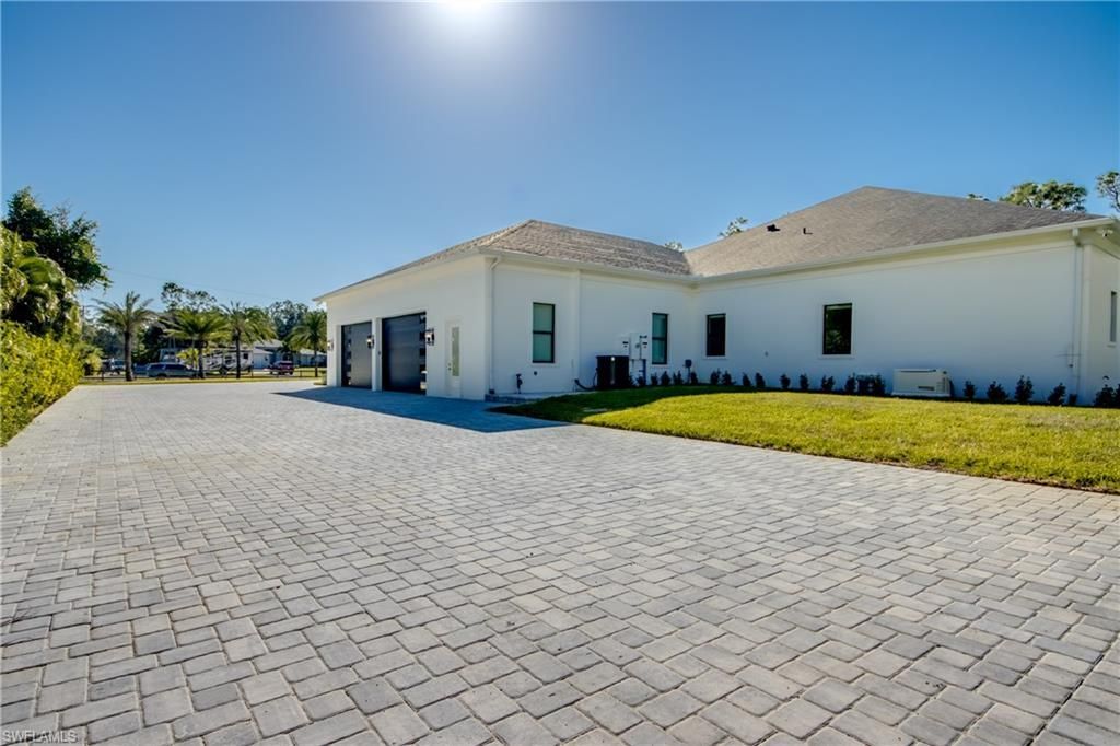 24200 Roger Dodger St, Bonita Springs, FL 34135 Photo