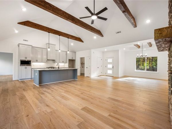 14 Sheffield Drive, Bella Vista, AR 72714