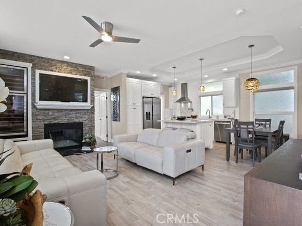 237 Plymouth Avenue, Newport Beach, CA 92660