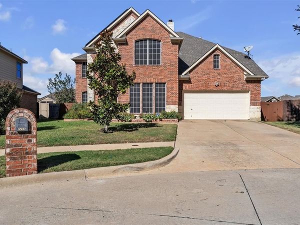 2244 Condor Street, Grand Prairie, TX 75052