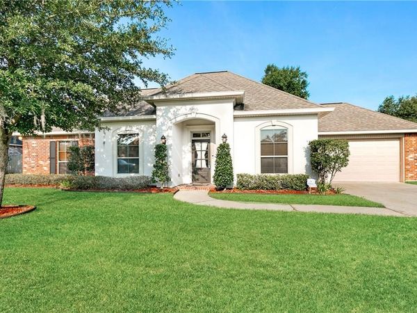 233 GRAND OAKS Drive, Madisonville, LA 70447