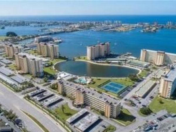 4650 COVE CIRCLE, Unit 402, ST PETERSBURG, FL 33708