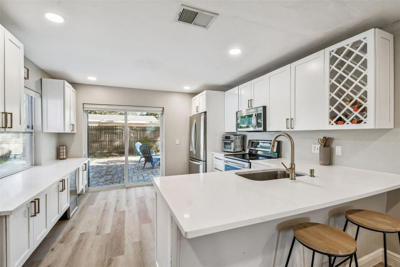 1706 E Chelsea Street, Tampa, FL 33610 Photo