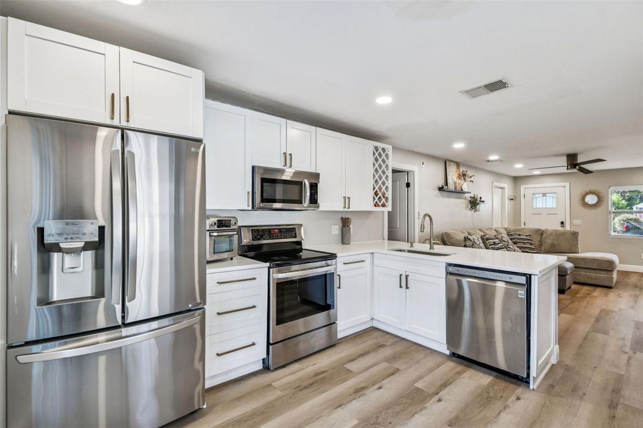 1706 E Chelsea Street, Tampa, FL 33610 Photo