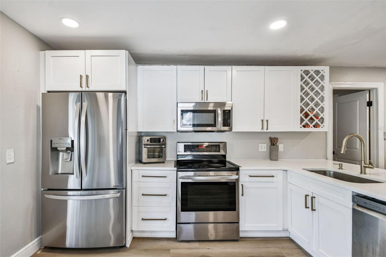 1706 E Chelsea Street, Tampa, FL 33610 Photo