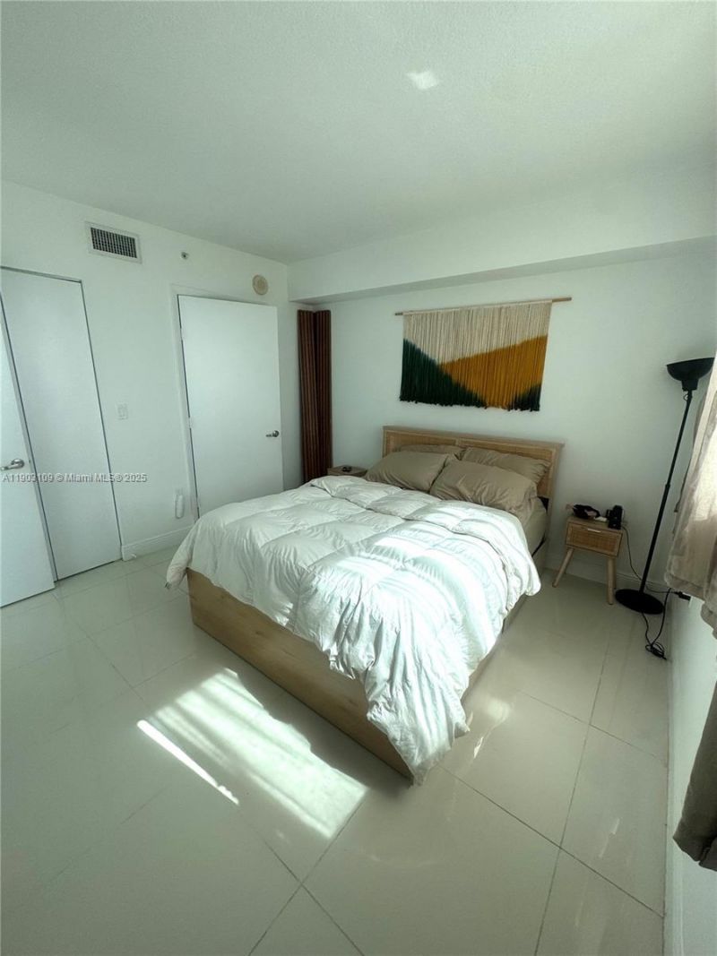 1871 NW S River Dr, Unit 903, Miami, FL 33125 Photo