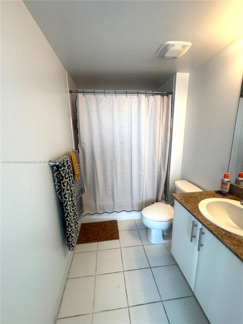 1871 NW S River Dr, Unit 903, Miami, FL 33125 Photo