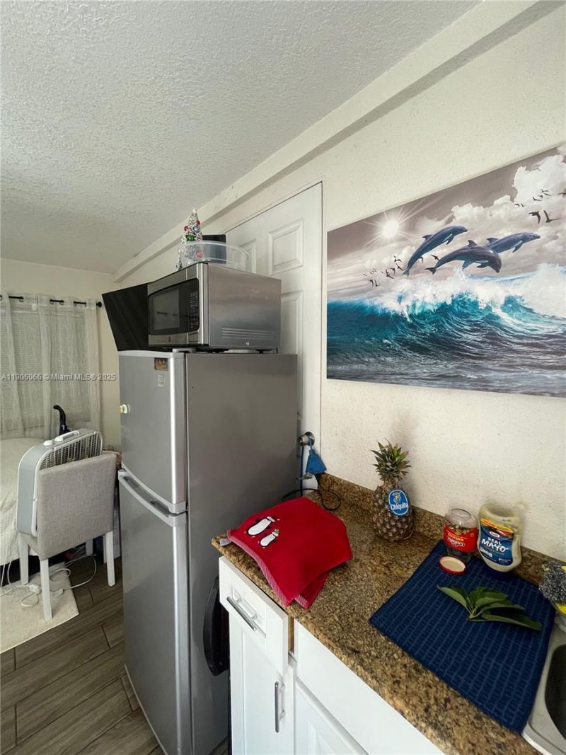 2144 NW 85th St, Miami, FL 33147 Photo