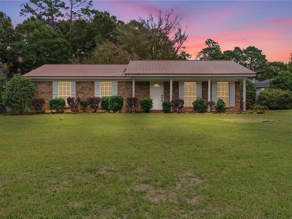 2941 Bungalow Court S, Mobile, AL 36695