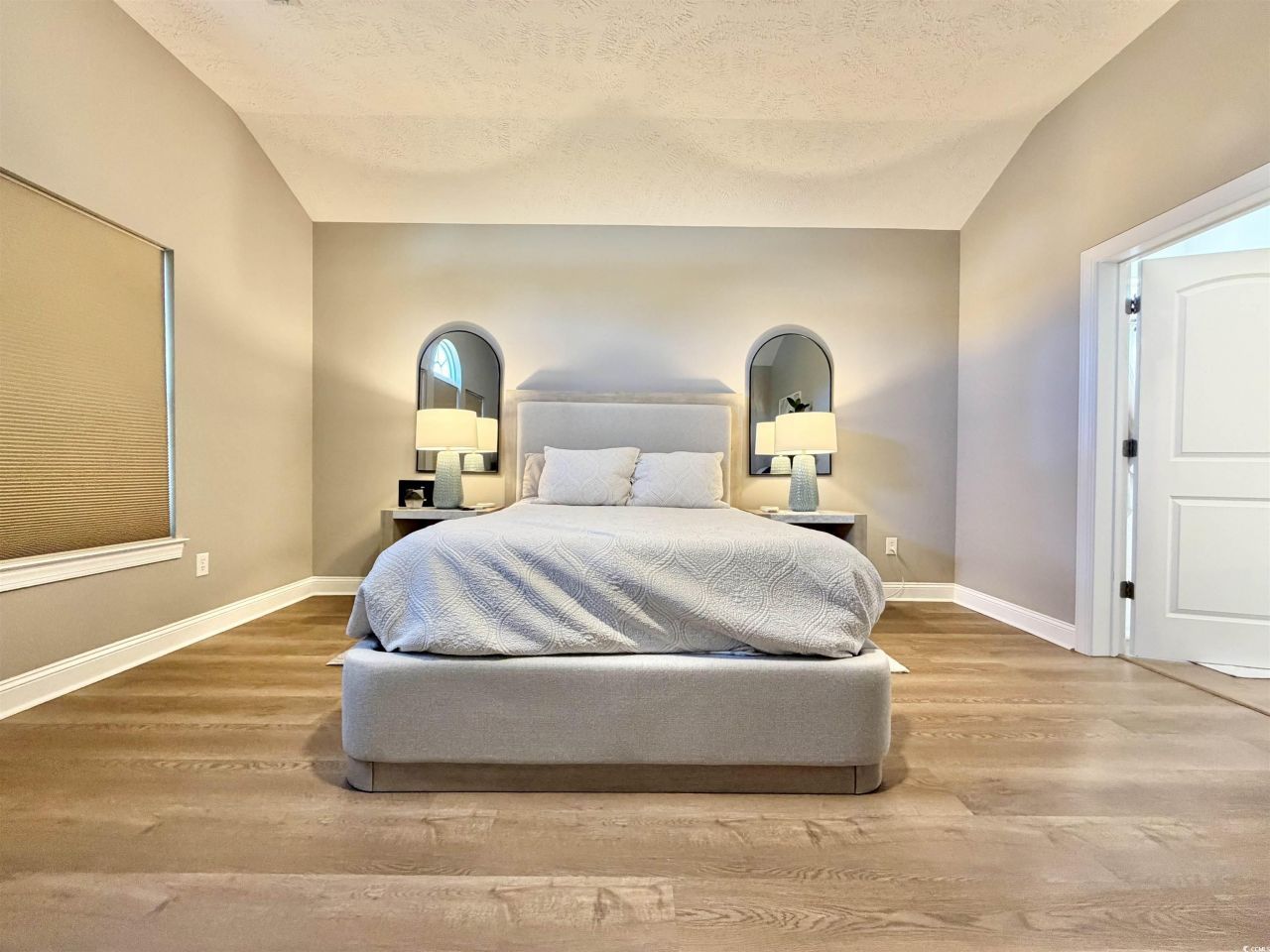 336 Vintage Circle Photo 11